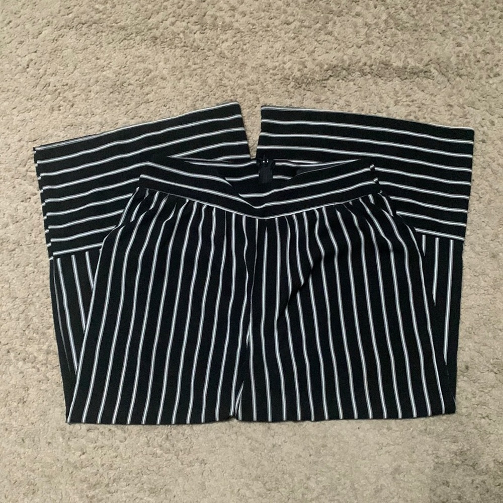 After party by Nasty Gal striped pants women’s size L
